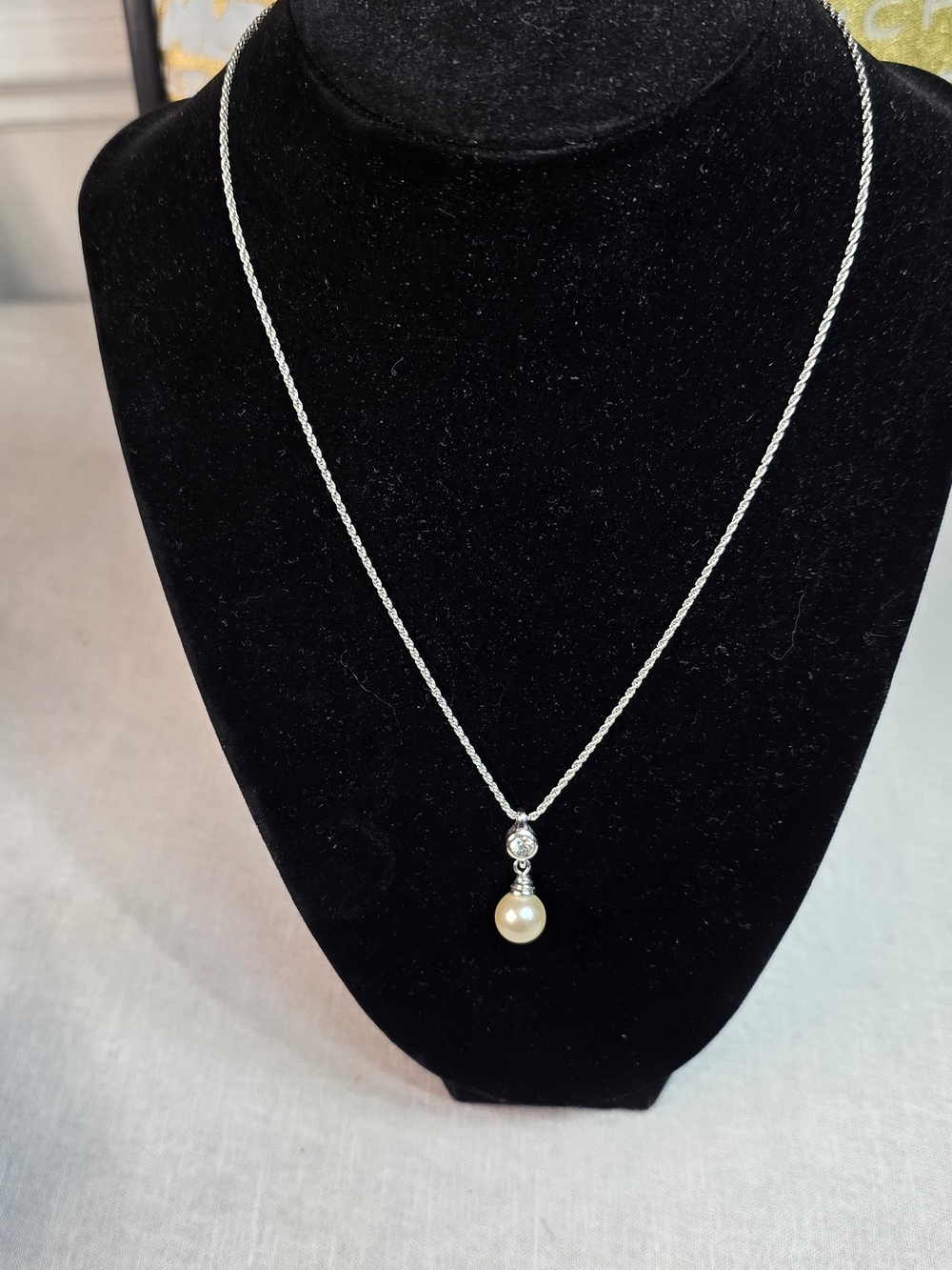 Dior Silver Tone Chain with Cream Pearl Drop Pendant